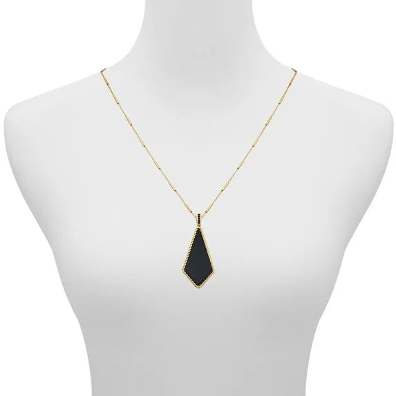 Elegant Gold Kite Pendant Necklace – Time and Tru