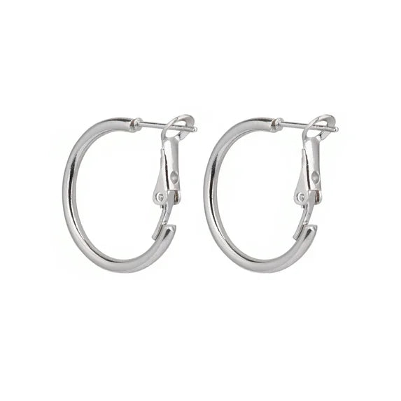 Time and Tru Women’s Silver Tone Small Hoop Earrings