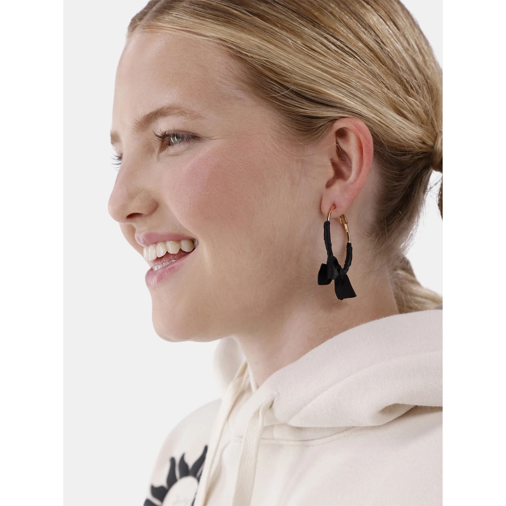 No Boundaries Women's Black Bow Hoop Earrings – Trendy Jewelry