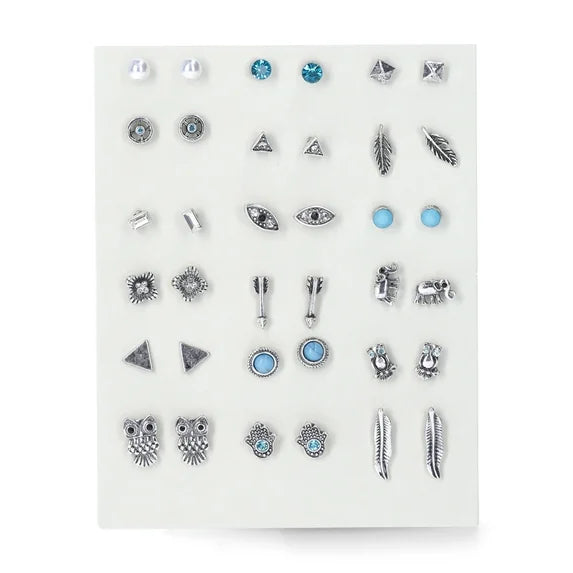 No Boundaries Women’s 18-Pack Stud Earrings Set