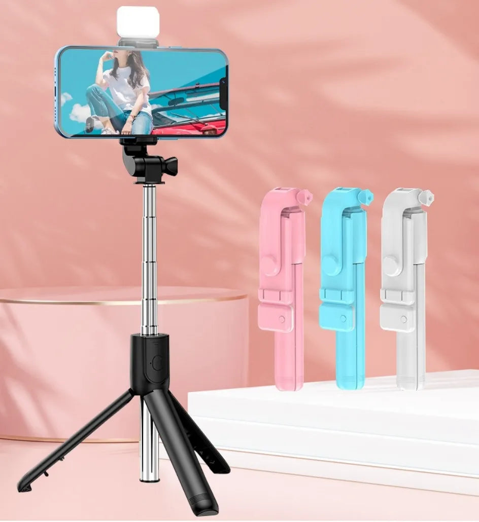 Foldable LED Selfie Stick