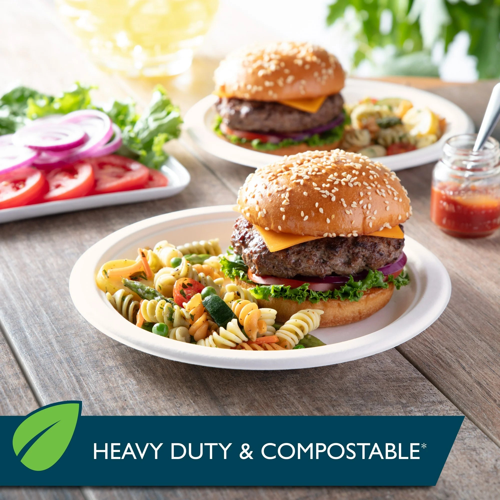 Hefty ECOSAVE Compostable Paper Plates